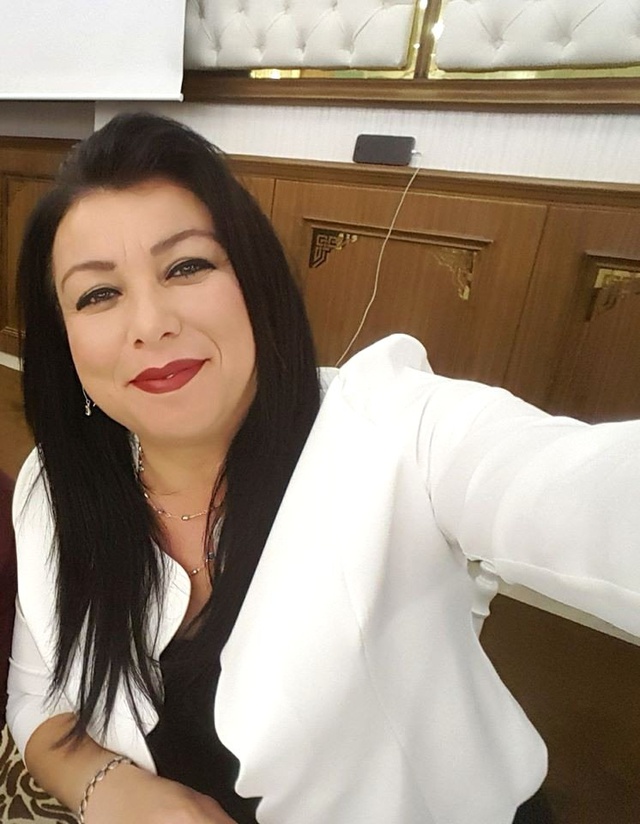Kadın Muhtar, Aracının İçinde Başından Vurulmuş Halde Bulundu