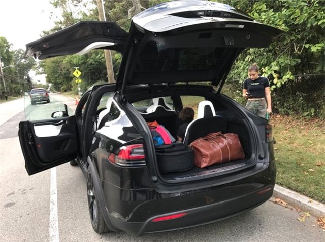 Tesla'nın Bu Yıl Tanıtması Beklenen Model Y Hakkında Tüm Bildiklerimiz