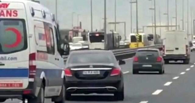 Ambulansa Yol Vermeyen Sürücü Hakkında Bakan Koca'dan Açıklama: Kabul Edilemez! Ambulansa Yol Vermeyen Sürücü Hakkında Bakan Koca'dan Açıklama: Kabul Edilemez!