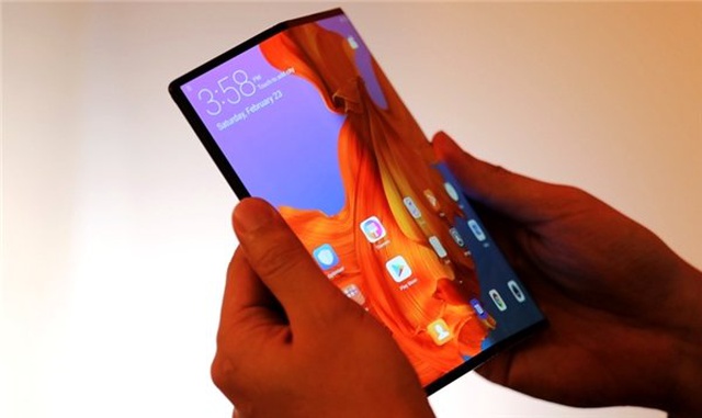 Huawei Ceo'su, Mate X'ten Önce 3 Katlanabilir Telefon Projesini İptal Ettiklerini Açıkladı