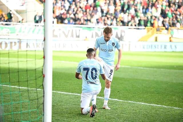 Başakşehirli Edin Visca, Yeni Malatyaspor Maçını da Boş Geçmedi Başakşehirli <a class='keyword-sd' href='/edin-visca/' title='Edin Visca'>Edin Visca</a>, Yeni Malatyaspor Maçını da Boş Geçmedi