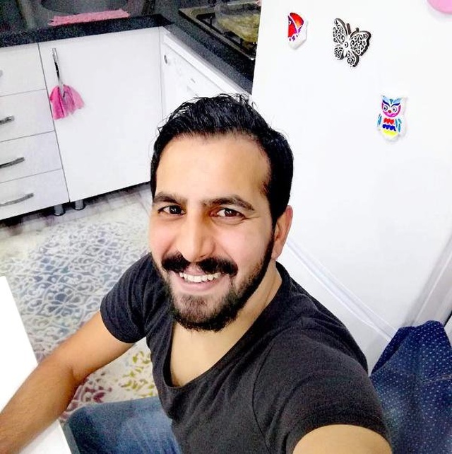 Annesine Mesaj Attığını İddia Ettiği Akrabasını, 17 Yerinden Bıçaklayarak Öldürdü