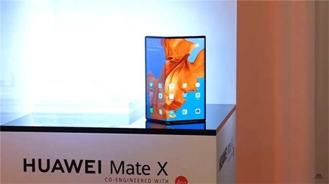 Katlanabilir Telefonları Hemen Tercih Etmemeniz İçin 5 Sebep