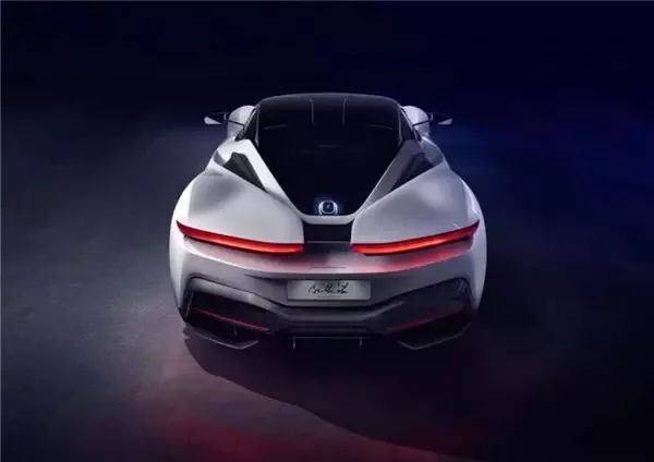 Pininfarina, 1900 Beygirlik 'Geleceğin' Elektrikli Süper Otomobil Konseptini Tanıttı