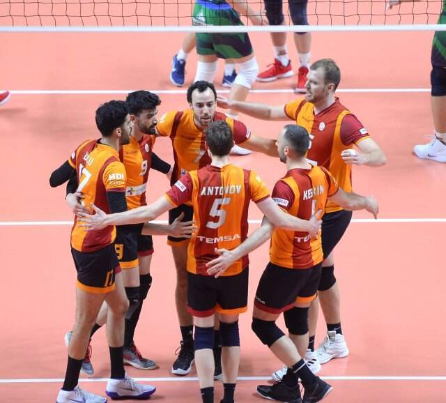 Galatasaray, Cev Cup'ta Yarı Finale Yükseldi Galatasaray, CEV Kupasında Yarı Finale Yükseldi