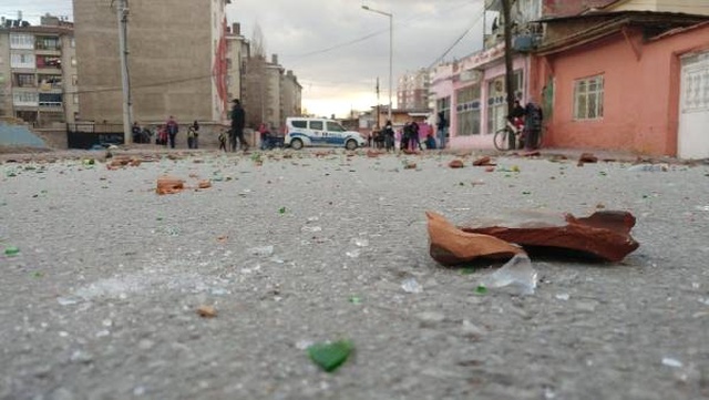 İki Ailenin Kavgasında Cadde Savaş Alanına Döndü!