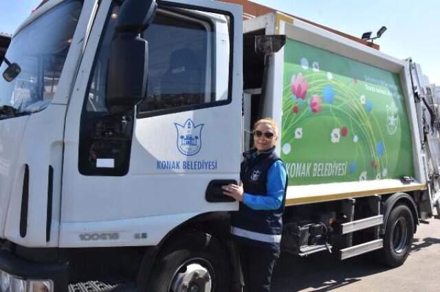 Masabaşı İşi Bırakıp, Çöp Kamyonunun Direksiyonuna Geçti