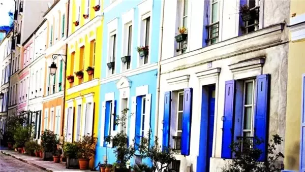 Bir Sokağın Sakinleri, Instagram Fenomenlerinden Korunmak İçin Kapı İstiyor