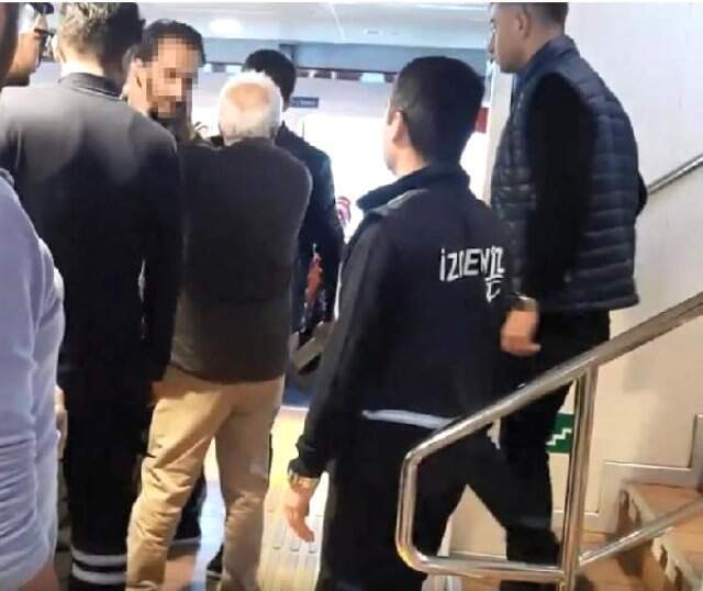 İzmir'de, Baltayla Vapura Binen Saldırgan Panik Yarattı: İstanbul'a Gideceksiniz