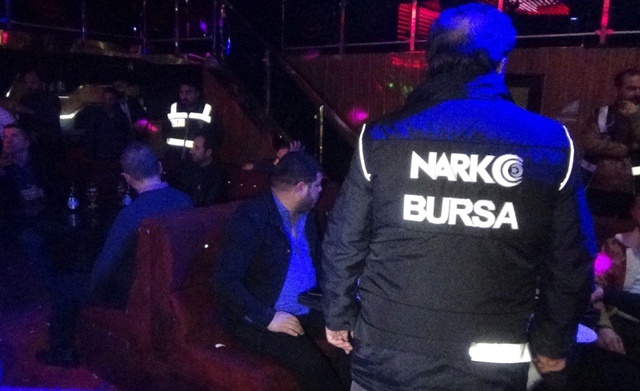 Polis, Gizlice Girdiği Eğlence Merkezlerine Ceza Yağdırdı