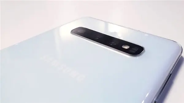 Samsung'un 'Reyizleri' Karşı Karşıya: Galaxy S10 Plus Vs S9 Plus Vs Note9