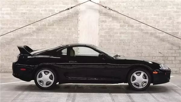 1994 Model Toyota Supra, Yaklaşık 1 Milyon TL'ye Satıldı