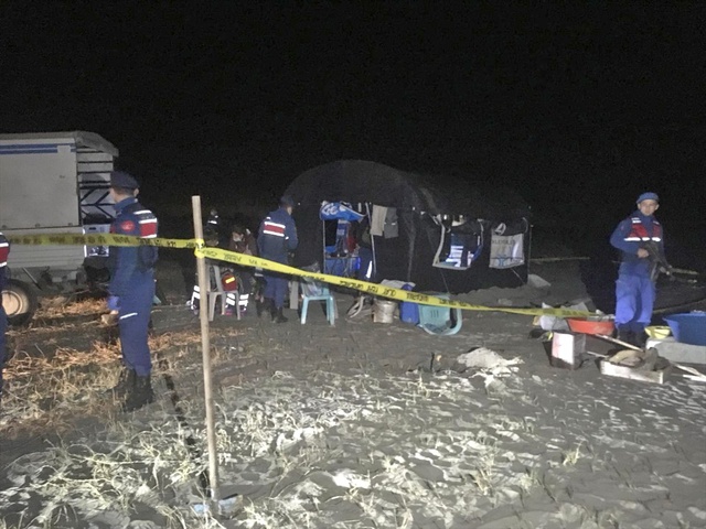 Balık Tutmak İçin Çadır Kuran 5 Kişi, Karbonmonoksit Gazından Zehirlenerek Hayatını Kaybetti