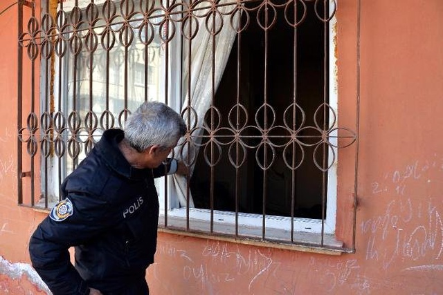 Gözü Dönen Koca, Ayrı Yaşadığı Eşini Tahra ile Öldürdü