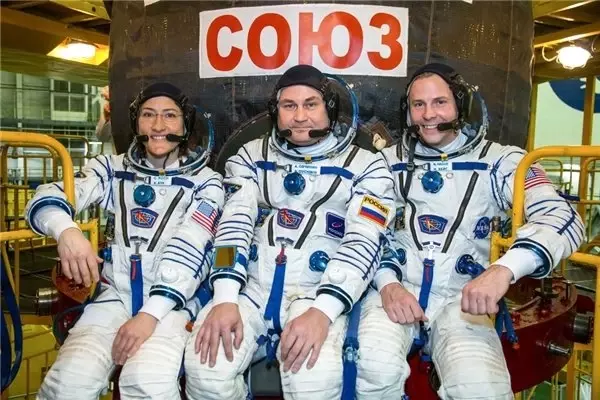 Soyuz Roketi Arızasından Son Anda Kurtulan Astronotlar, Yeniden Uzaya Çıkıyorlar (Canlı Yayın)