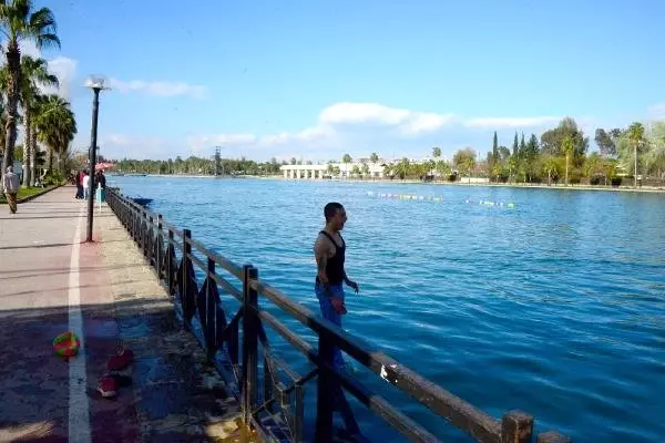 Uçan Adanalı! Ölümü Göze Alıp Seyhan Nehri'ne Atladılar