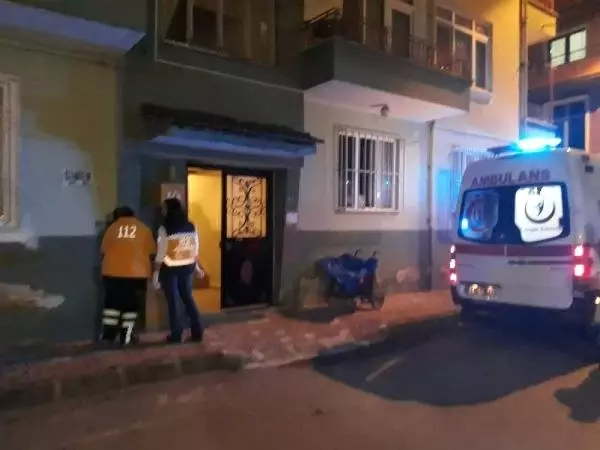 Bedensel Engelli Kuruyemişçiyi, Önce Bıçakladı Sonra Boğazını Kesti