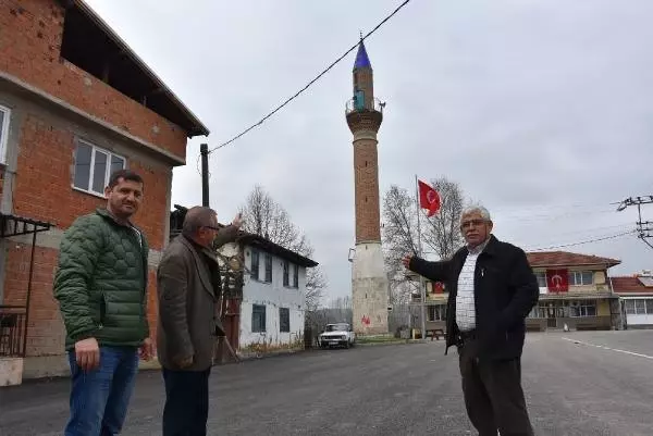 Sembol Haline Gelen Camisiz Minare Görenleri Hayrete Düşürüyor