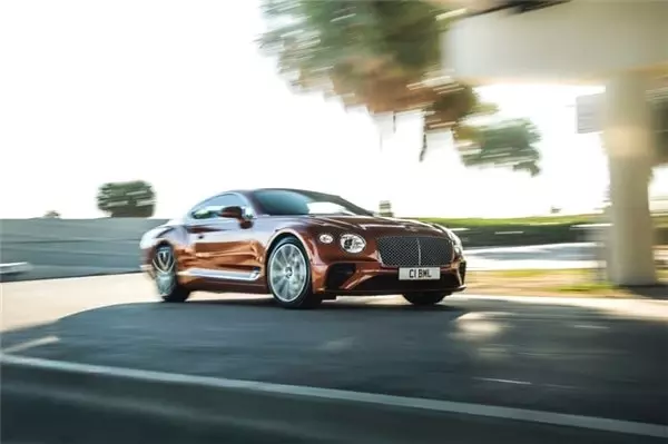 En İyi 'Küçültme' Bentley'den: 542 Beygir Gücündeki Yeni Continental Gt V8