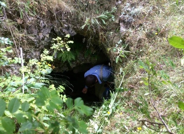 Gezintiye Çıkan Dört Arkadaş, Yeni Bir Mağara Keşfetti