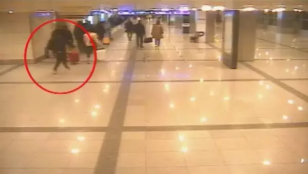 Polisin Şüphelenerek Durduğu Yolcunun Midesinden Piyasa Değeri 200 Bin Lira Olan Uyuşturucu Çıktı