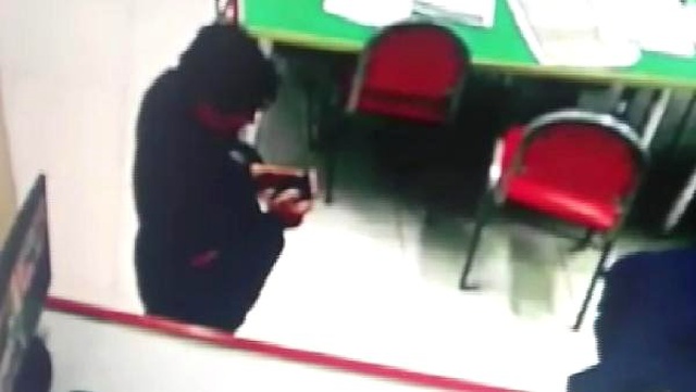Hırsız, Evde Düşürdüğü Şans Oyunu Kuponundan Yakalandı