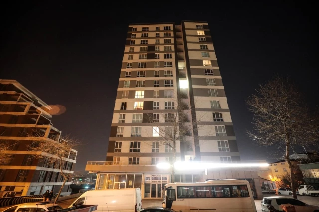 İstanbul'da Bir Rezidansın 9. Katından Düşen Kadın Öldü