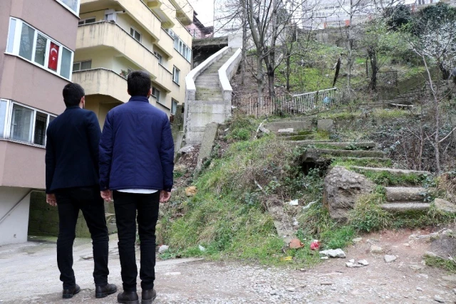 CHP'li Belediyenin Yaptığı Merdiven Karadeniz Fıkralarını Aratmıyor