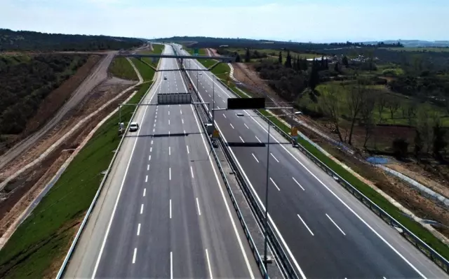 Trafik Çilesini Azaltacak Olan Kuzey Marmara Otoyolu'nun Son Hali Havadan Görüntülendi