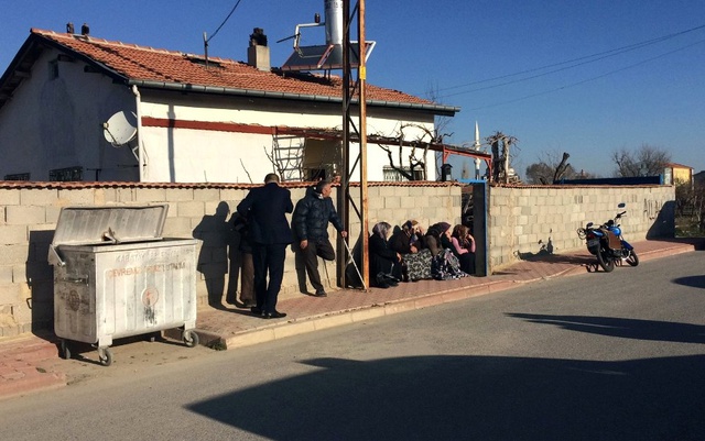 Karısını Öldürüp Oğlunu Aradı: Annenizi Öldürdüm, Hakkınızı Helal Edin