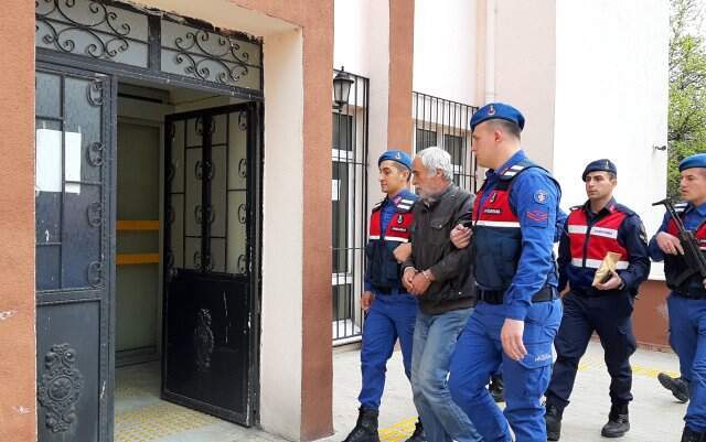 Komşusunu Engelli Oğluna Cinsel Saldırıda Bulunduğu İçin Öldürmüş Komşusunu, Engelli Oğluna Cinsel Saldırıda Bulunduğu İçin Öldürmüş