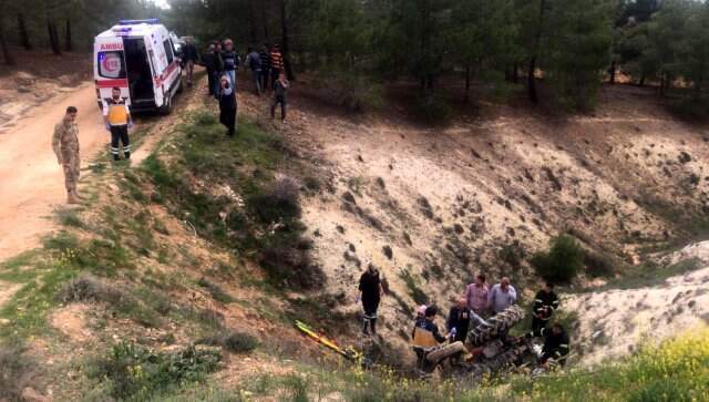 Mucize Kurtuluş! Traktörün Altından 36 Saat Sonra Kurtarıldı Mucize Kurtuluş! Traktörün Altından 36 Saat Sonra Kurtarıldı