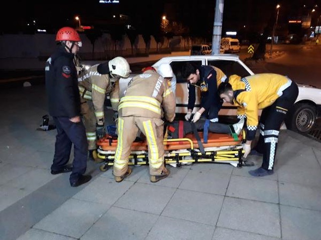 14 Yaşındaki Çocuğun Kullandığı Araç Kaza Yaptı: Biri Ağır, 2 Yaralı
