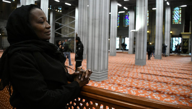 Müslüman Olan Dünyaca Ünlü Şarkıcı Della Miles: Aldığım Karar Beni Huzura Kavuşturdu