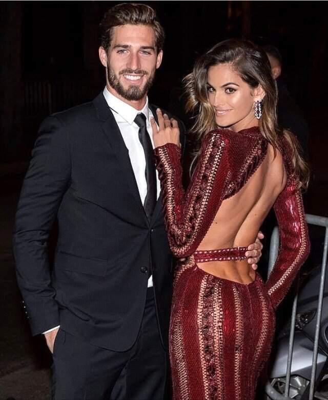 Brezilyalı Model Izabel Goulart, Alman Futbolcu Kevin Trapp İle Evleneceğini Duyurdu