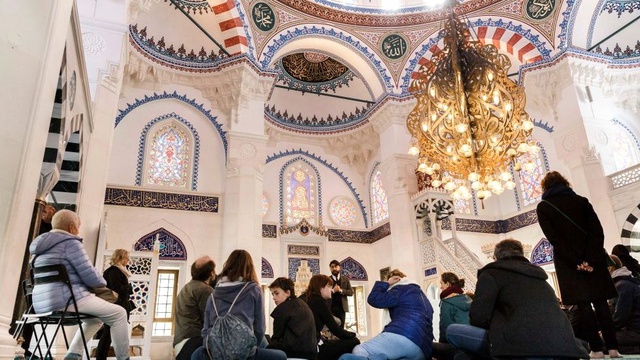 Financial Times: Almanya, Ülkedeki Müslümanlar ile Türkiye Arasındaki Bağları Koparmak İstiyor