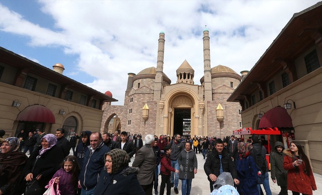 Wonderland Eurasia'ya 4 Günde 1 Milyon 700 Bin Kişi Gitti