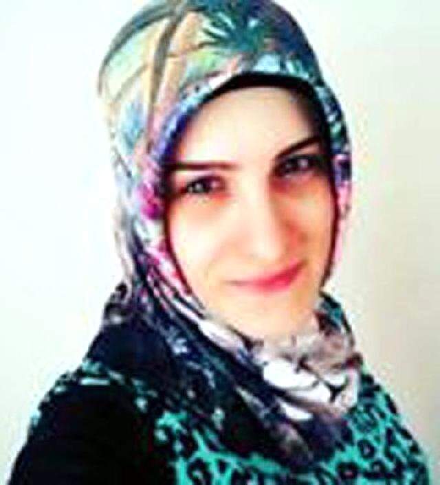 Boşanma Aşamasında Olduğu Eşini 3 Çocuğunun Gözü Önünde Öldüren Katil Koca Yakalandı Boşanma Aşamasında Olduğu Eşini 3 Çocuğunun Gözü Önünde Öldüren Katil Koca Yakalandı