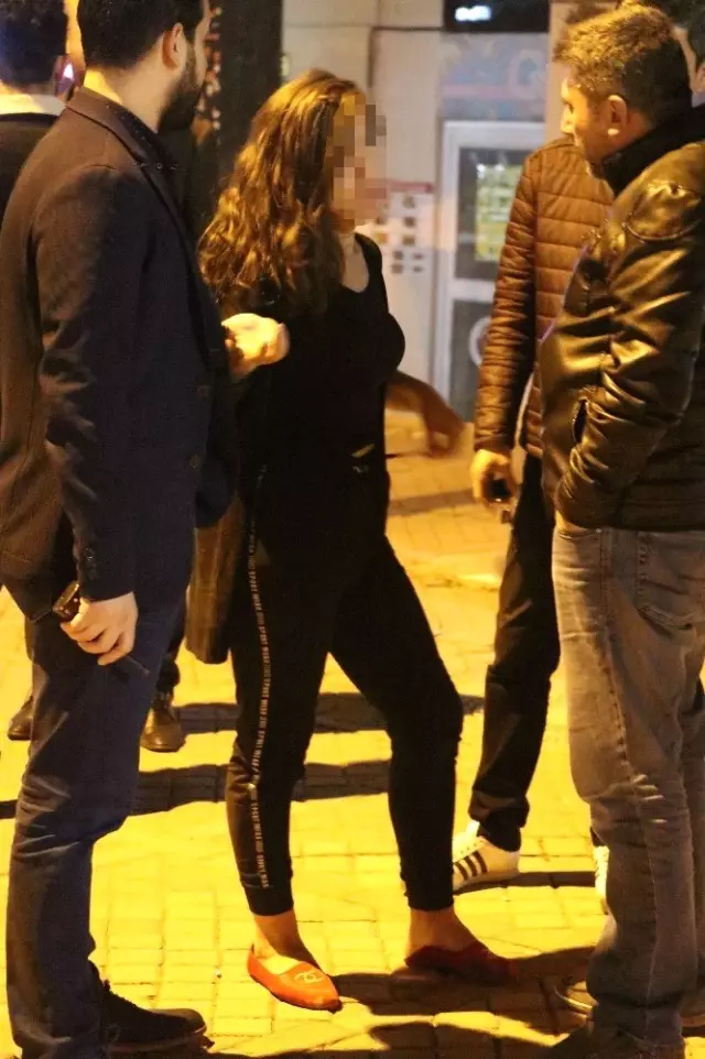 Trans Birey, Öpücük Attığı Adam Tarafından Darp Edildi