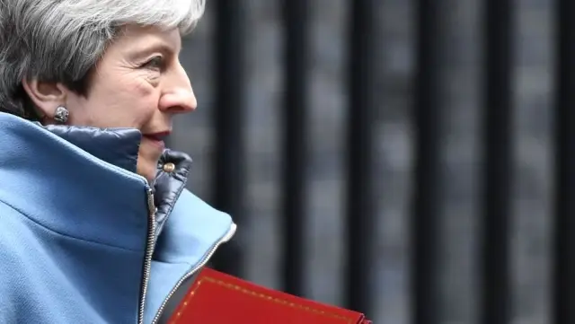 İngiltere'de Milletvekilleri Brexit Seçeneklerini Oylayacak, May 'İstifa Baskısı Altında'