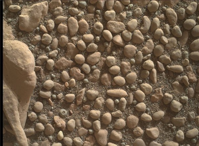 Mars'ta Dünyadakilere Benzeyen Bir Çakıl Yatağı Bulundu