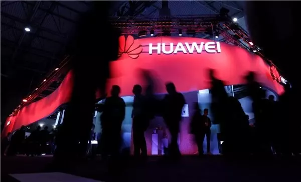 Ab, 5g Konusunda Huawei'ye Güvense de Temkinli Yaklaşıyor
