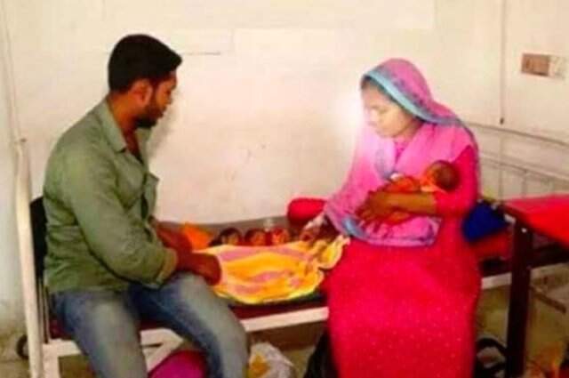 Bangladeşli Kadın Doğum Yaptıktan Bir Ay Sonra İkiz <a class='keyword-sd' href='/bebek/' title='Bebek'>Bebek</a> Dünyaya Getirdi