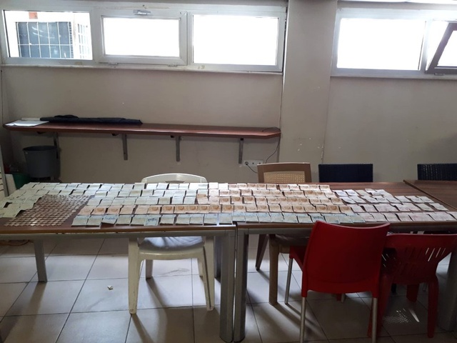 Dilencinin Üzerinden Çıkan Para Zabıta Ekiplerini Şaşkına Çevirdi!