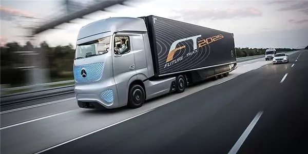 Alman Otomotiv Devi Daimler, Otonom Kamyonlar İçin Torc Robotics'i Satın Aldı
