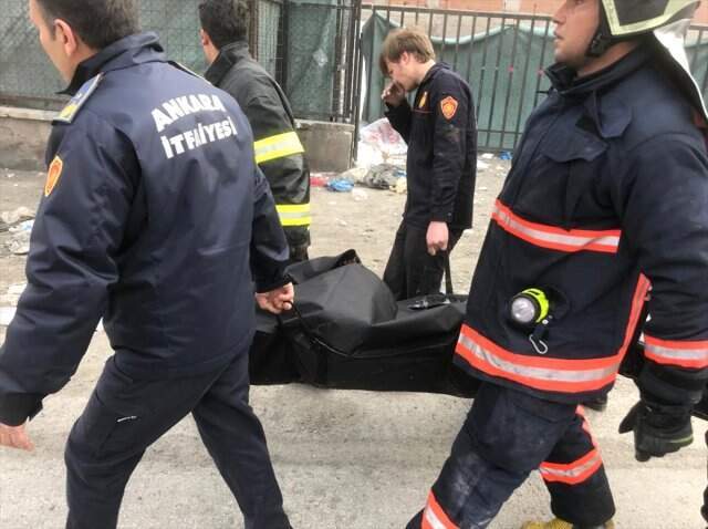 Ankara'da Facia! 3 Katlı Metruk Binada Çıkan Yangında 5 Kişi Can Verdi