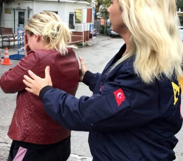 Sosyal Medyada Fuhuş Rezaleti! Ellerini Bağlayıp Cinsel İlişki Görüntülerini Çektiler Sosyal Medyada Fuhuş Rezaleti! Ellerini Bağlayıp Cinsel İlişki Görüntülerini Çektiler