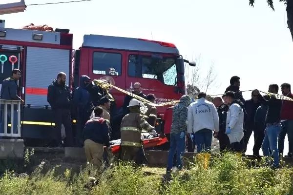 Çaydaki Cesedi, Oy Kullanmaya Giden Vatandaşlar Fark Etti