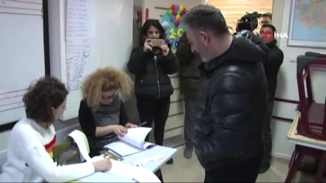 Oy Kullanan Cem Yılmaz, Sandık Başında Espriyi Patlattı