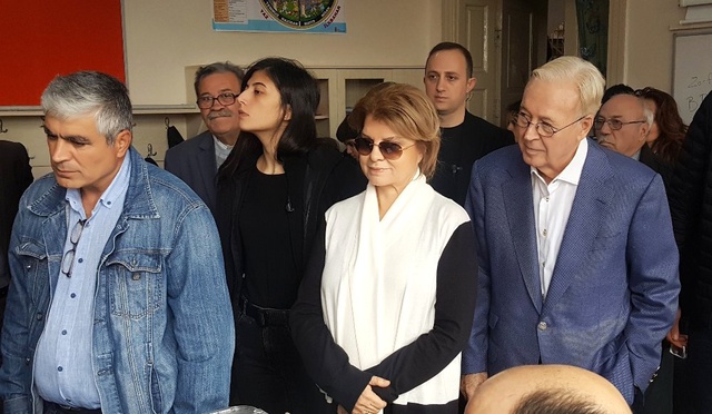 Oy Kullanırken Bekletilen Tansu Çiller ile Sandık Görevlileri Arasında Dikkat Çeken Diyalog